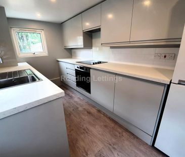 4 bedroom terraced house to rent - Photo 6