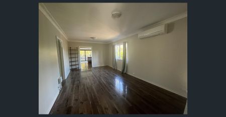 Perfect Family Home - Photo 3