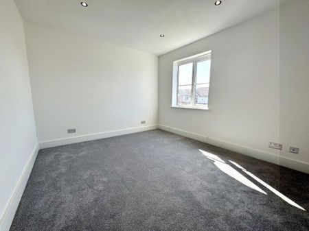 3 bedroom detached house to rent - Photo 3