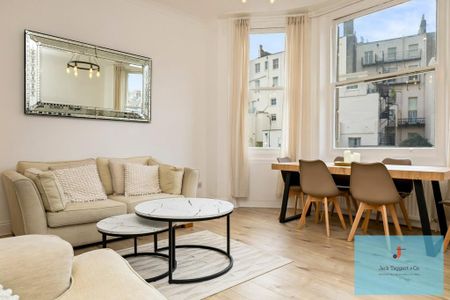 2 bedroom flat to rent - Photo 2