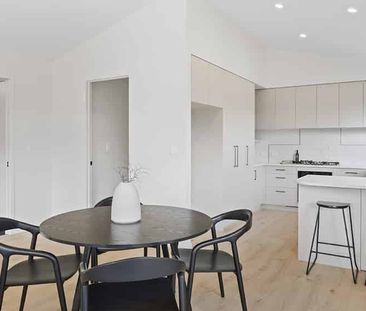 Brand-new stylish four bedroom - Photo 5