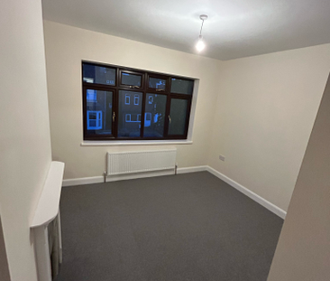 Baxter Avenue - Photo 1