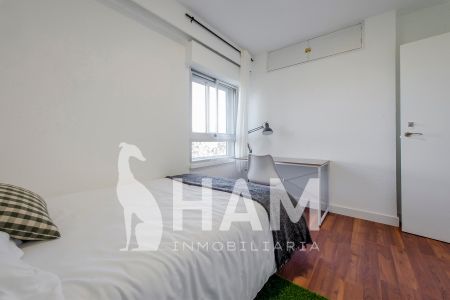 Habitación - Madrid - Alameda de Osuna - 480€ MES - Ref. RYN-AHCG1123 - Photo 2