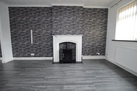 3 bedroom terraced house to rent - Photo 2