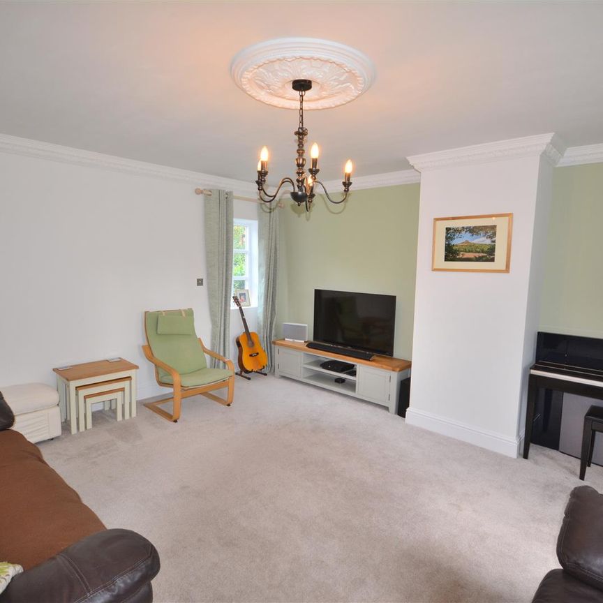 19 Aston Hall Drive, Aston-On-Trent, Derby, DE72 2DD - Photo 1