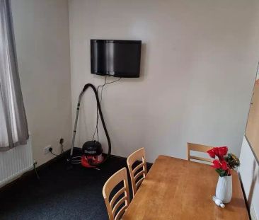 6 Bed Room - Photo 6