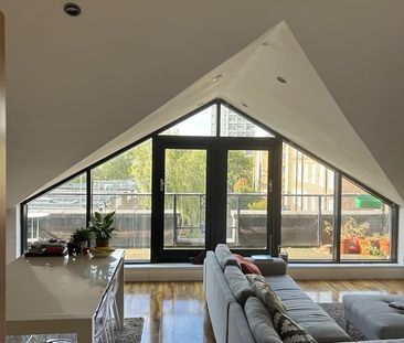 Room in a Shared Flat, London, E1W - Photo 1
