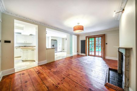 5 bedroom detached house to rent - Photo 3