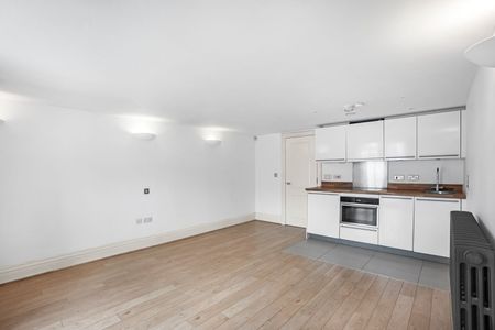 Battersea Park Road, London, SW11 - Photo 4