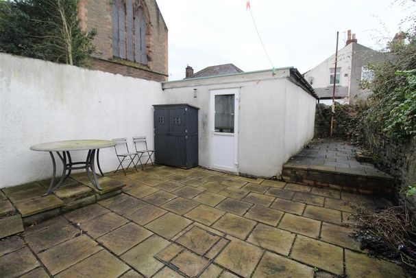 5 bedroom house to rent - Photo 1