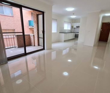 A sought after location!! - Photo 1