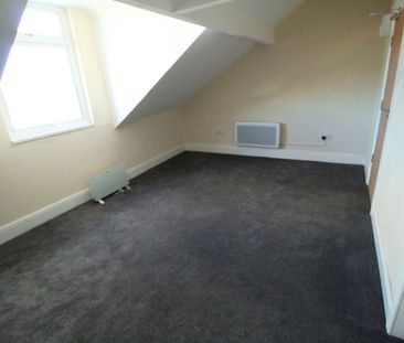 3 Bed Flat To Rent - Photo 1