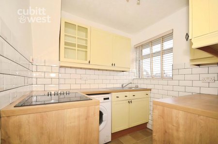 1 bedroom flat to rent - Photo 4