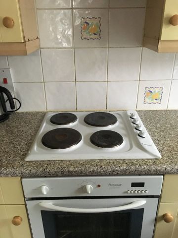 2 Bed Flat, Williams Drive, TW3 - Photo 5