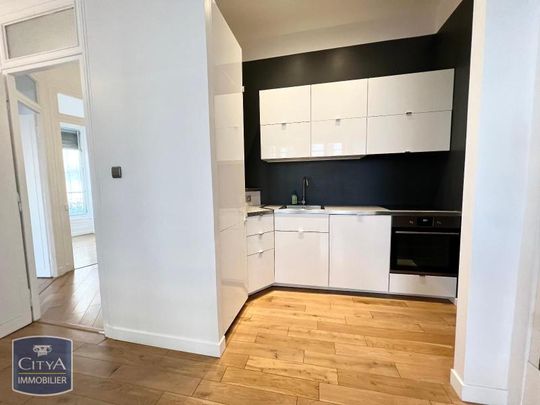 Location Appartement 2 pièces 56m² LYON 7ème - Photo 1