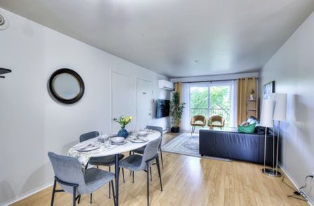 Appartement lumineux entièrement meublé de 2 chambres situé dans un secteur résidentiel paisible de Pierrefonds. - Photo 5