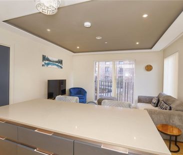 A 2 bedroom apartment in a prime city centre location and benefitti... - Photo 2