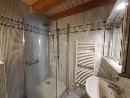 Lumineuse villa mitoyenne de 5.5p à louer au coeur d'Apples - Photo 2