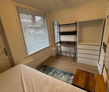 4 bedroom house share to rent - Photo 2