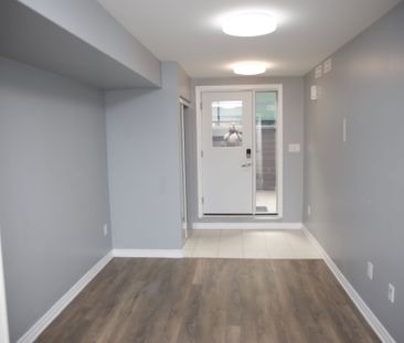 For Lease - 2791 Eglinton Avenue Unit# 530, Toronto, Ontario - Photo 3