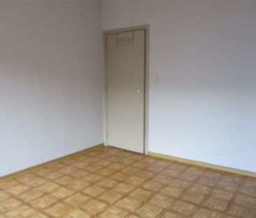 Appartement met 2 slaapkamers op goede loctaie! - Photo 6