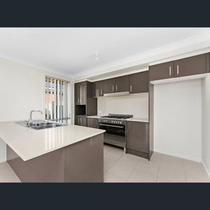 51 Charles Road, Fernhill, NSW 2519 - Photo 2