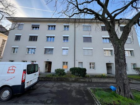 3-ZIMMERWOHNUNG IM ERDGESCHOSS MIT GUTER ANBINDUNG - NÄHE BAHNHOF - Photo 2