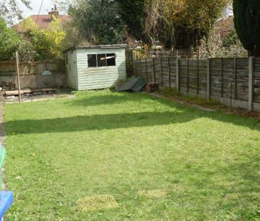 3 bedroom semi-detached house to rent - Photo 5