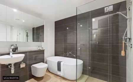 MGM MARTIN - AIR CONDITIONED TWO BEDROOM APARTMENT - Photo 4