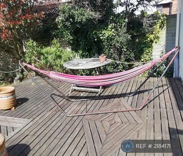 1 bedroom in a house share to rent - Photo 6