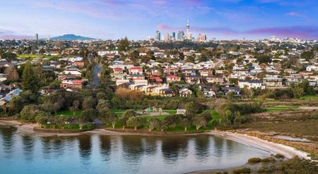 Brand new - 3 Bedroom Townhouse - Photo 4