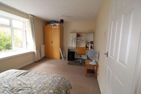 4 bedroom house to rent - Photo 3