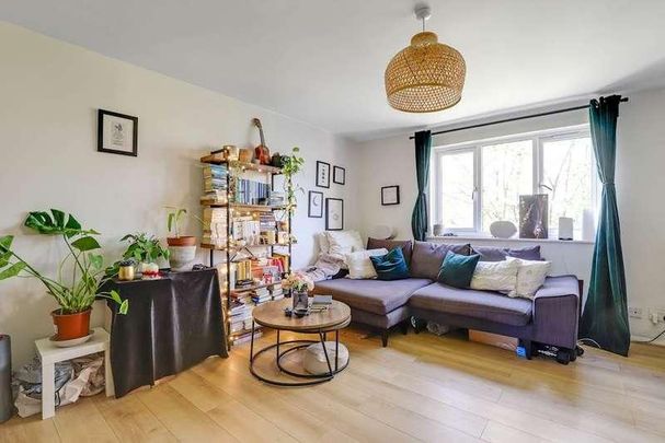 Bridge Meadows, Bermondsey, SE14 - Photo 1