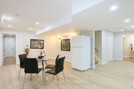 For Lease - 38 Kimberly Court Unit# Basement, Richmond Hill, Ontario - Photo 3