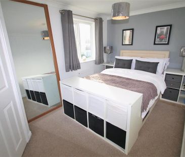 3 bedroom semi-detached house to rent - Photo 2