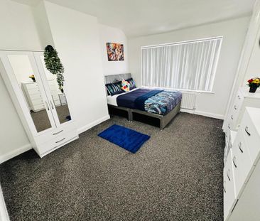 1 bedroom in a house share to rent - Photo 3