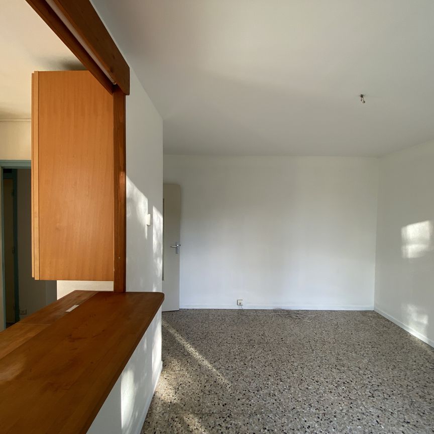 Location Appartement 2 pièces 38m² ST MARTIN D HERES 38400 - Photo 1