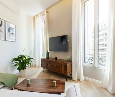 Location Appartement 3 pièces 46m² MARSEILLE 2ème - Photo 2