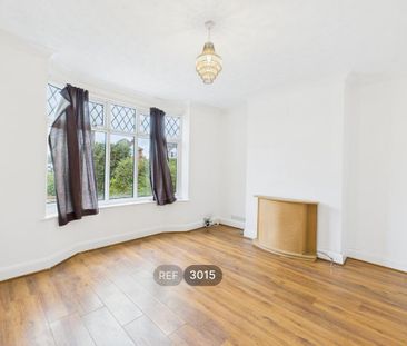 3 bedroom property to rent - Photo 1