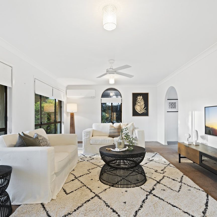 68 Dorsal Drive, Birkdale QLD 4159 - House For Rent | Domain - Photo 1