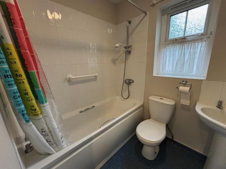 2 bedroom apartment to rent - Photo 5