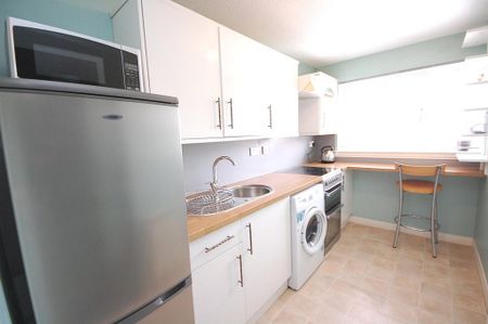 1 bedroom flat to rent - Photo 5