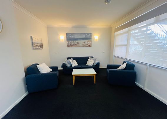 Furnished & Equipped Position Perfect ! - Photo 1