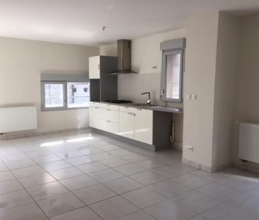 Location Maison 3 pièces 89m² ST PIERRE DES CORPS 37700 - Photo 3