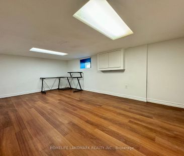 Detached Home For Lease | X8118646 - Photo 6