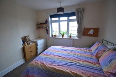 3 bedroom detached house to rent - Photo 3