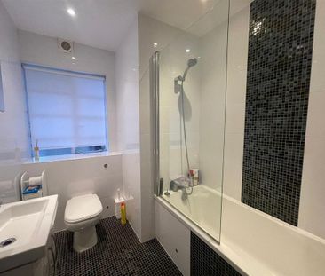 2 bedroom property to rent - Photo 4