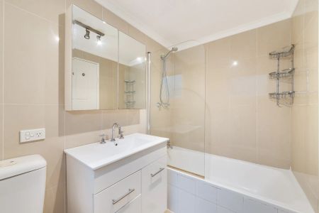 Private Sanctuary At The Rear Of The Block in Prime Lane Cove Location - Photo 4