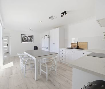 COASTAL LIVING AT ITS BEST – FULLY FURNISHED & READY TO ENJOY - Photo 6