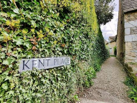 Kent Place, Lechlade, GL7 - Photo 2